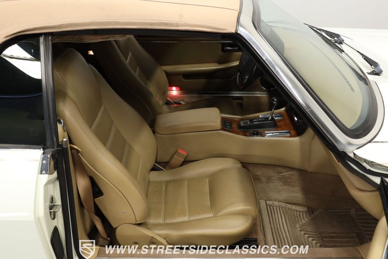 Jaguar-Xjs-1995-Glacier-White-Coffee-45
