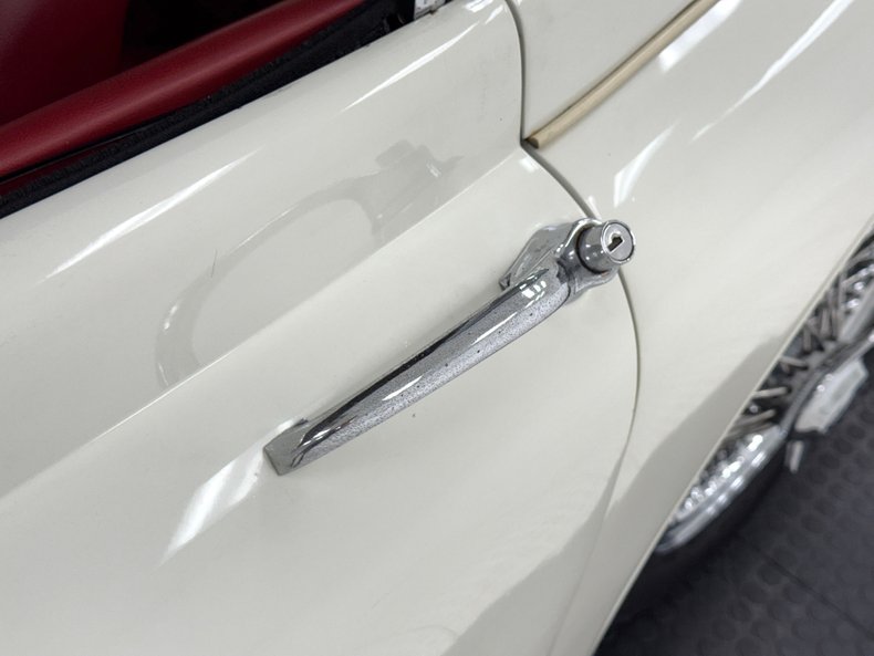 Jaguar-Xk150-1960-Old-English-White-Red-19