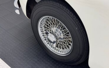 Jaguar-Xk150-1960-Old-English-White-Red-22