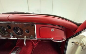 Jaguar-Xk150-1960-Old-English-White-Red-47
