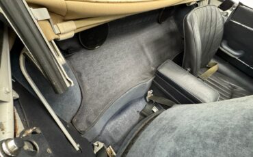 Jaguar-Xke-1967-Warwick-Gray-Navy-Blue-47