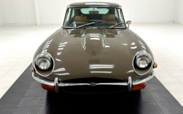Jaguar-Xke-1970-Ascot-Fawn-Biscuit-12
