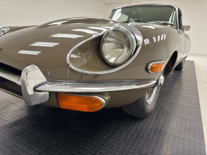 Jaguar-Xke-1970-Ascot-Fawn-Biscuit-15