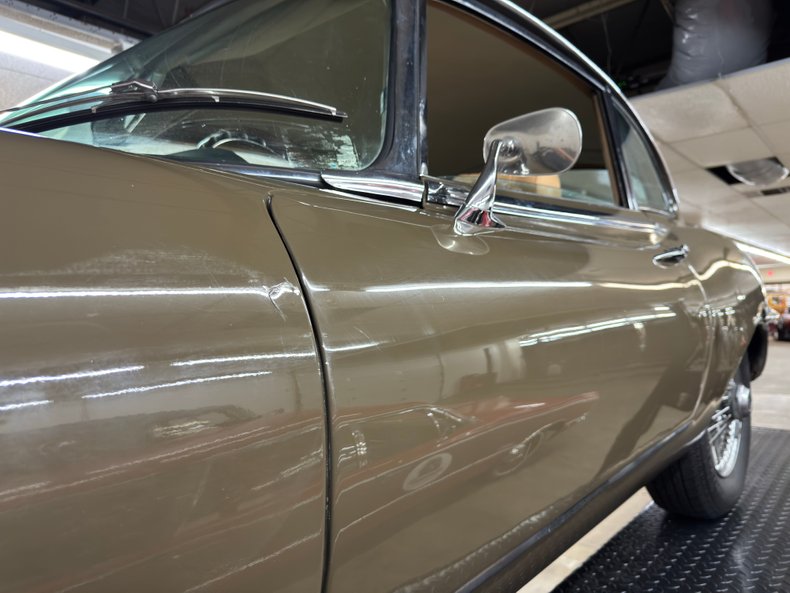 Jaguar-Xke-1970-Ascot-Fawn-Biscuit-29