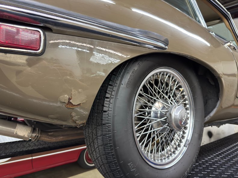 Jaguar-Xke-1970-Ascot-Fawn-Biscuit-36