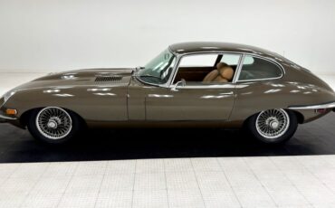 Jaguar-Xke-1970-Ascot-Fawn-Biscuit