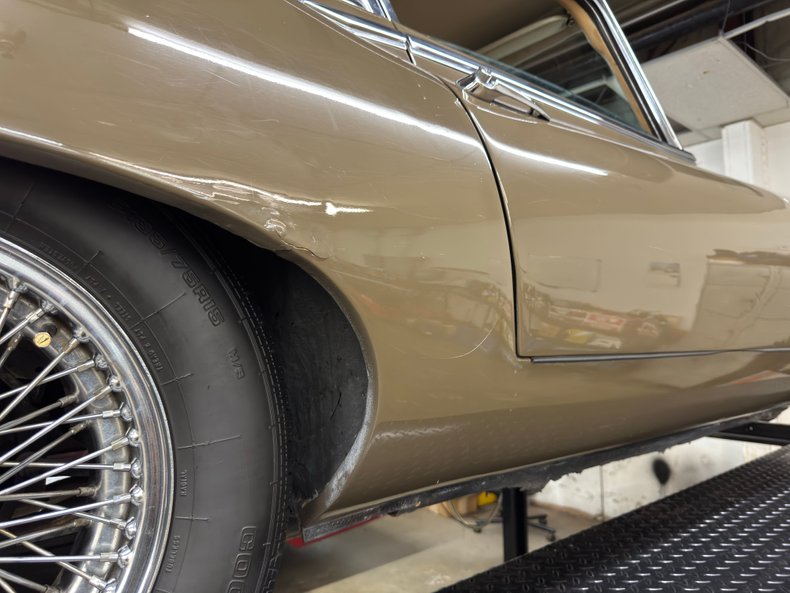 Jaguar-Xke-1970-Ascot-Fawn-Biscuit-38