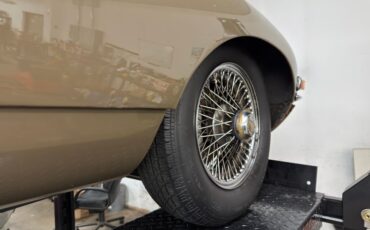 Jaguar-Xke-1970-Ascot-Fawn-Biscuit-42