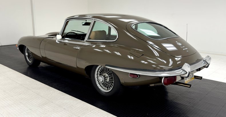 Jaguar-Xke-1970-Ascot-Fawn-Biscuit-7