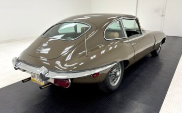 Jaguar-Xke-1970-Ascot-Fawn-Biscuit-9