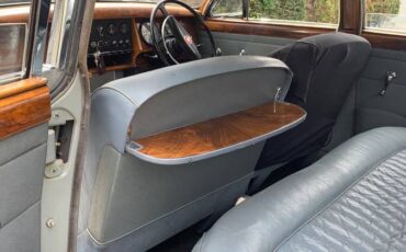 Jaguar-mk-ii-2.4-1960-grey-3