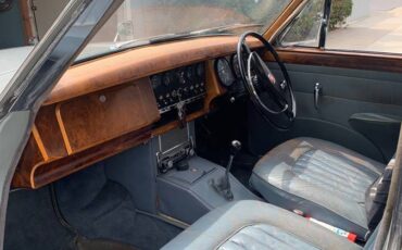 Jaguar-mk-ii-2.4-1960-grey-4