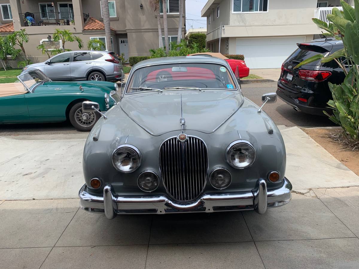 Jaguar-mk-ii-2.4-1960-grey-7