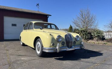 Jaguar-mk2-1959-yellow