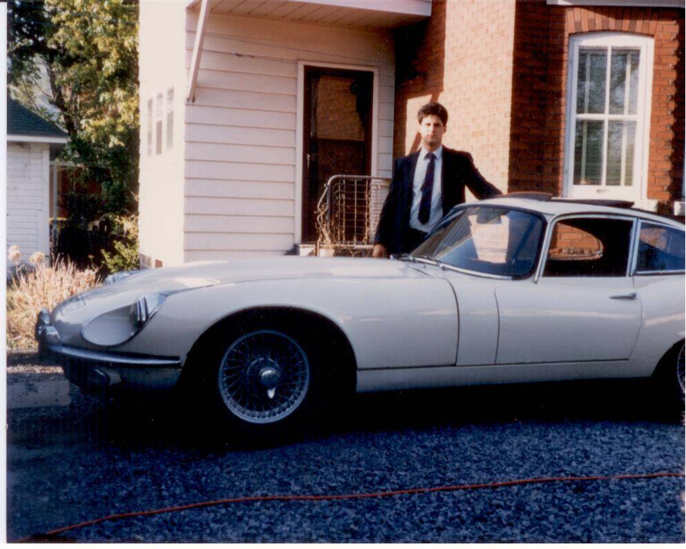 Jaguar-xe-1969-white-5