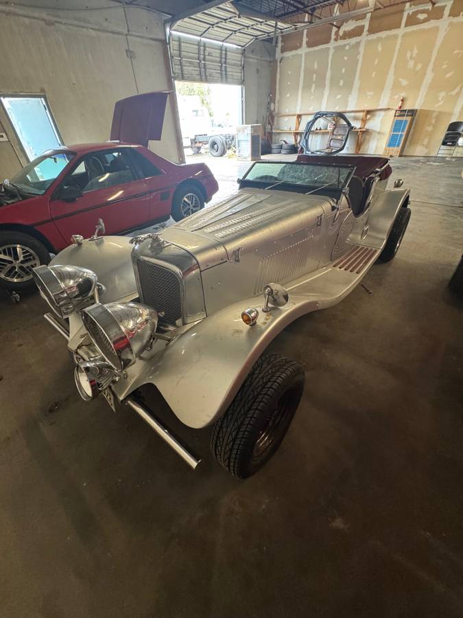 Jaguar-xj-1947-silver-10