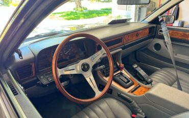 Jaguar-xj40-1989-grey-1