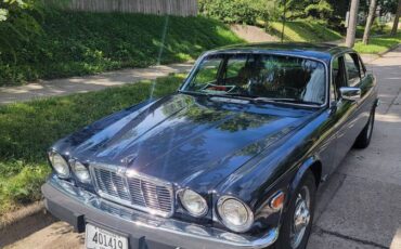 Jaguar-xj6-1979-blue-1