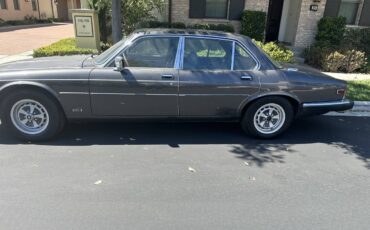 Jaguar-xj6-1984-1