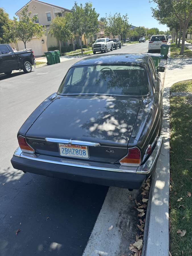 Jaguar-xj6-1984-2