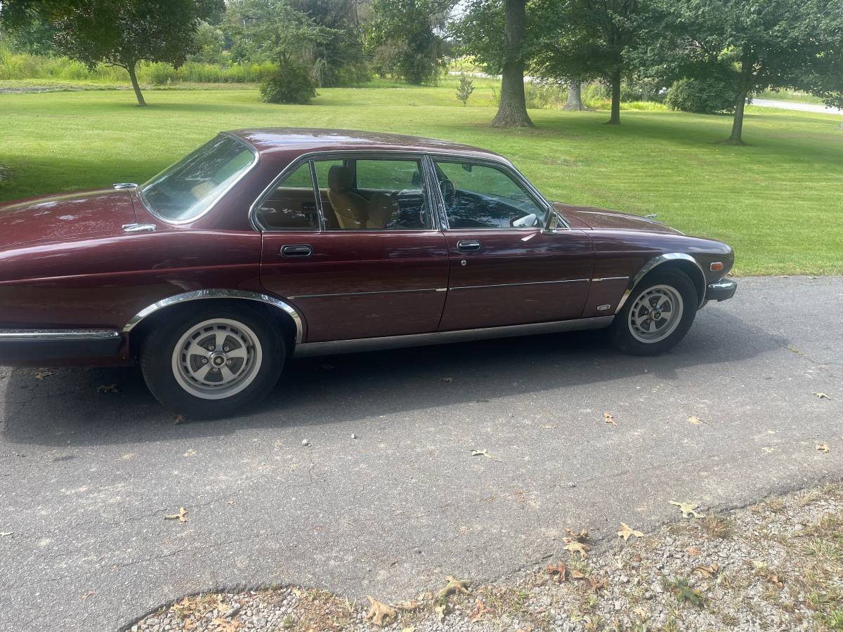 Jaguar-xj6-1986-1