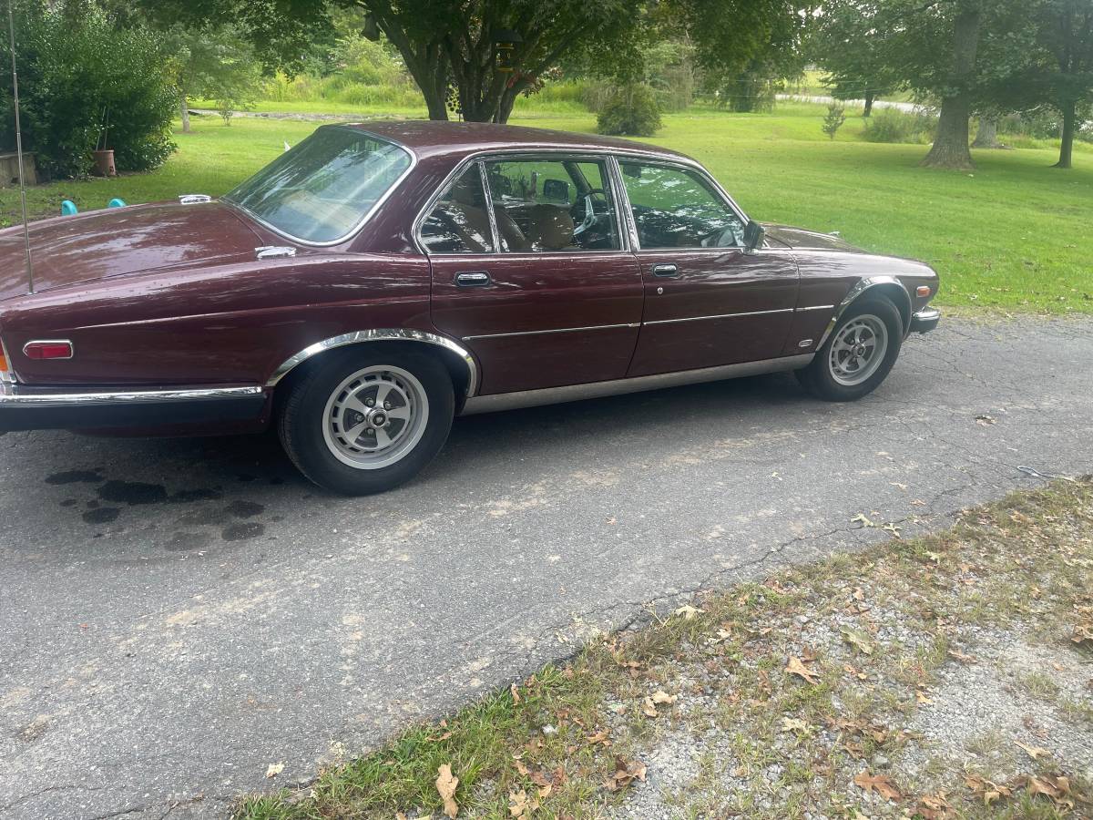 Jaguar-xj6-1986-19