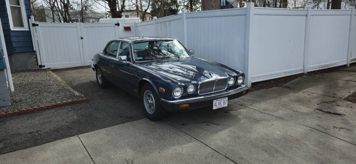 Jaguar-xj6-1986-blue-1
