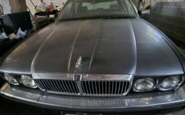 Jaguar-xj6-1988-grey-1