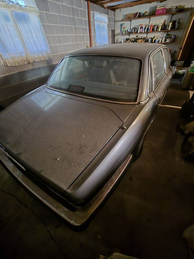 Jaguar-xj6-1988-grey-2