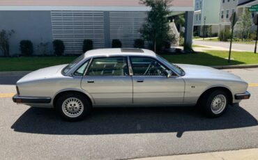Jaguar-xj6-1990-silver-3