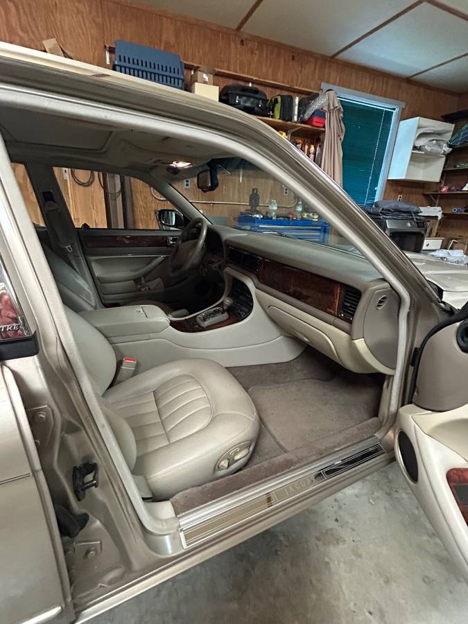 Jaguar-xj6-1995-brown-5