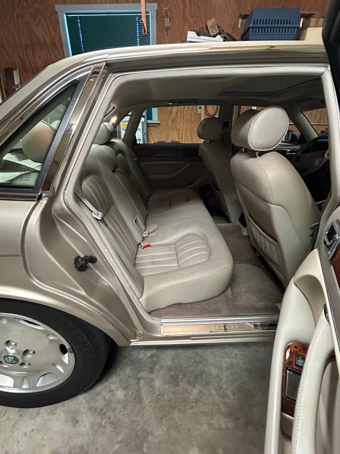 Jaguar-xj6-1995-brown-6