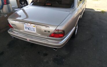 Jaguar-xj6-1995-custom-1