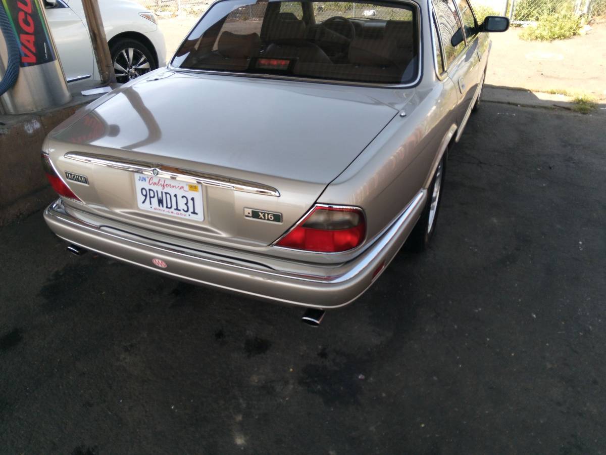 Jaguar-xj6-1995-custom-1