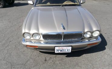 Jaguar-xj6-1995-custom-10