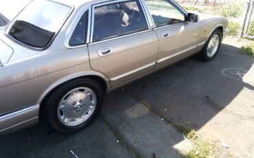 Jaguar-xj6-1995-custom-5