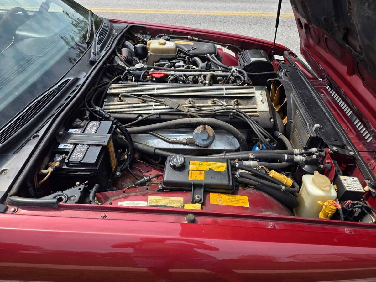 Jaguar-xj6-sovereign-1990-red-12