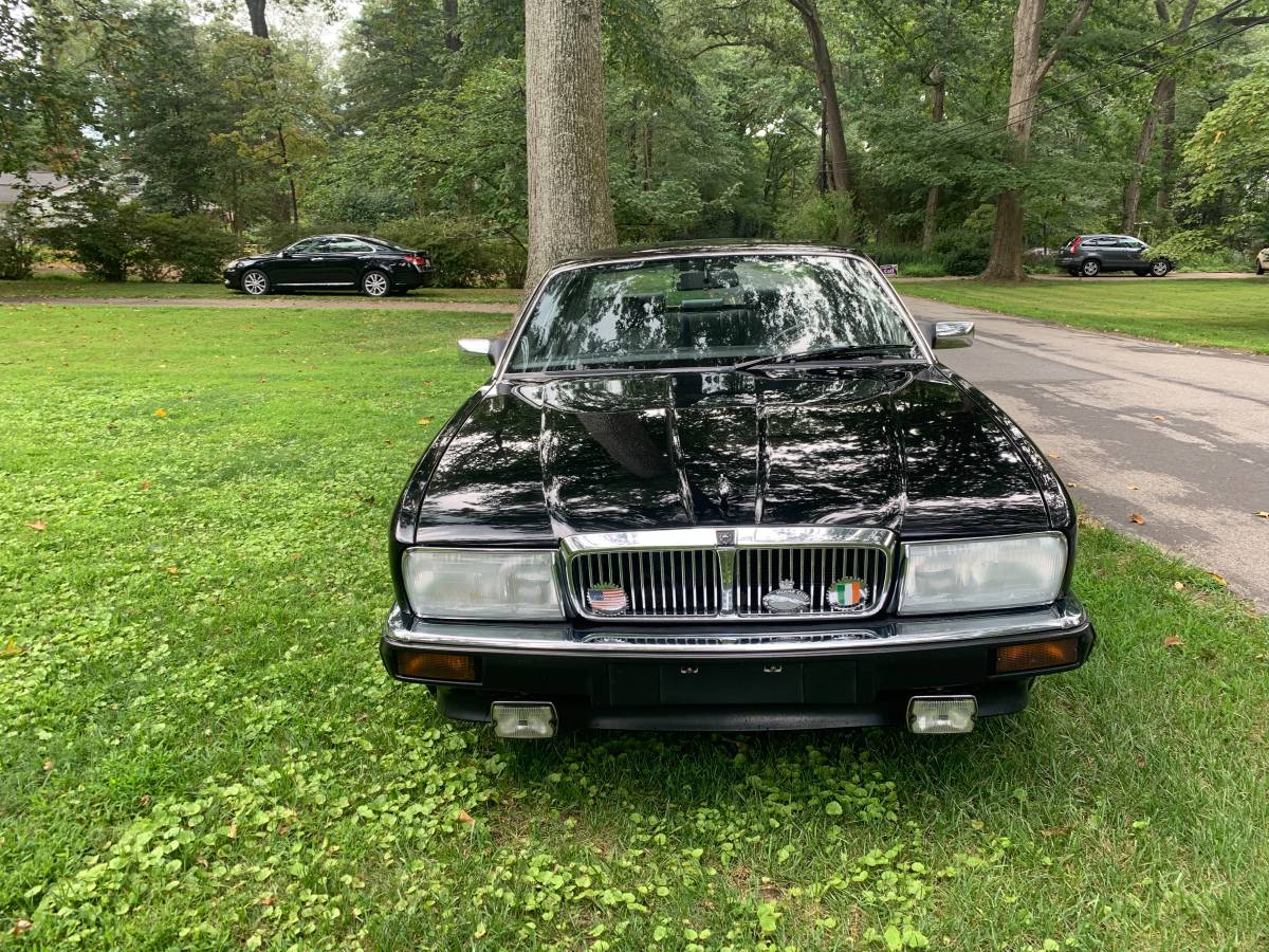 Jaguar-xj6-sovreign-1990-black-1