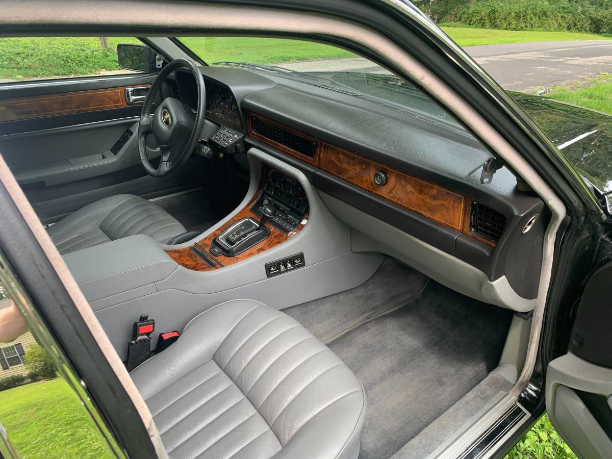 Jaguar-xj6-sovreign-1990-black-3