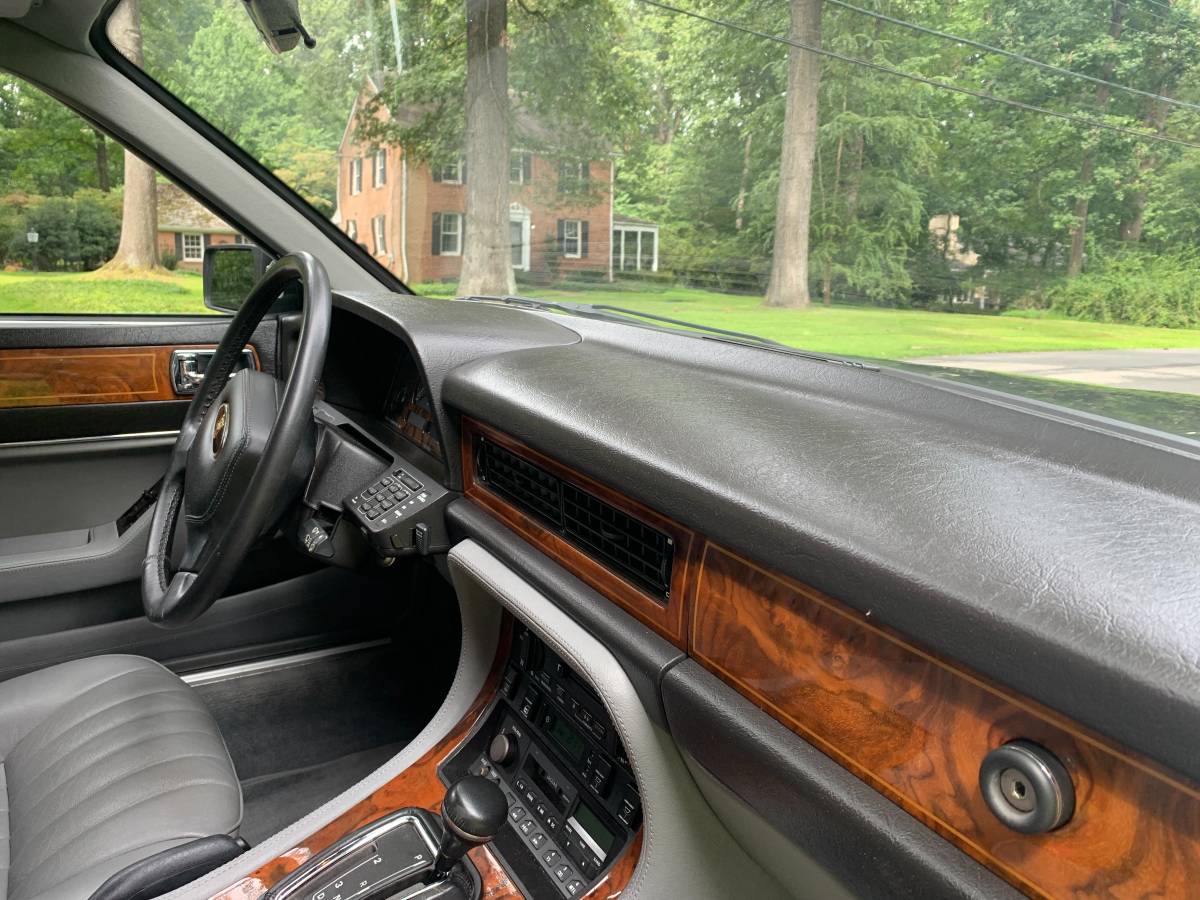 Jaguar-xj6-sovreign-1990-black-5