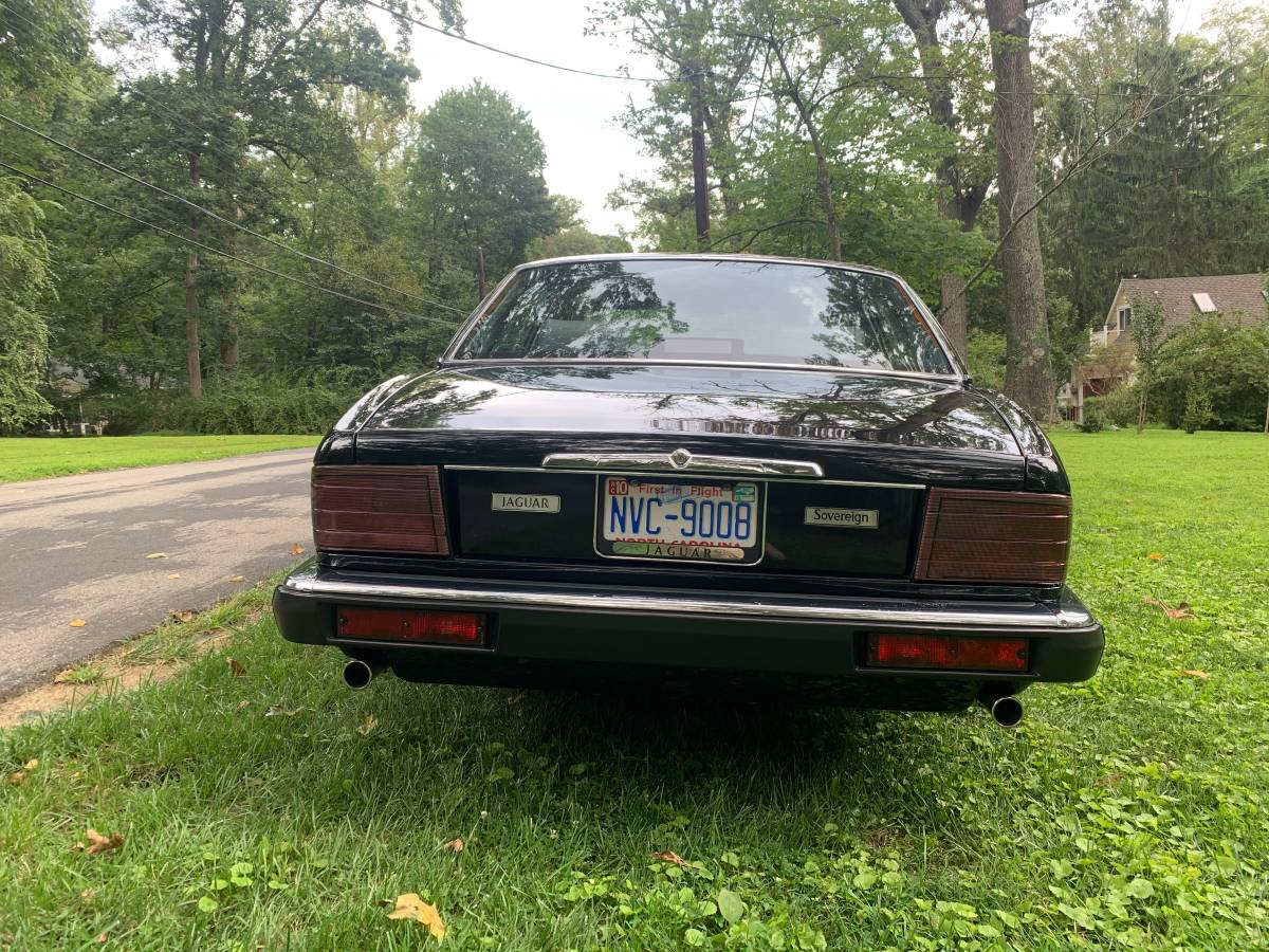 Jaguar-xj6-sovreign-1990-black
