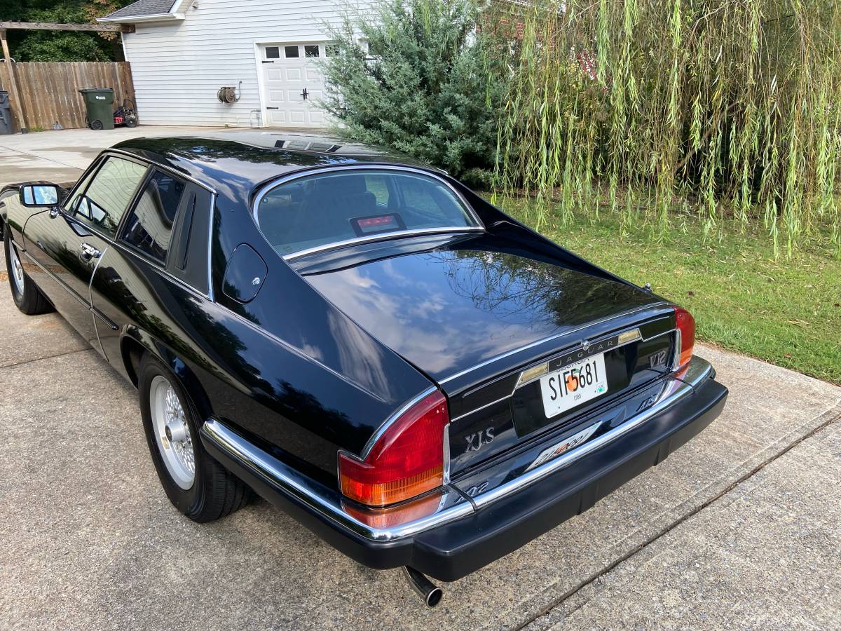 Jaguar-xjs-1989-black-5