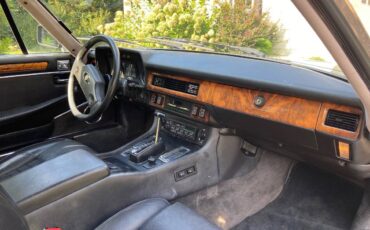 Jaguar-xjs-1989-black-8
