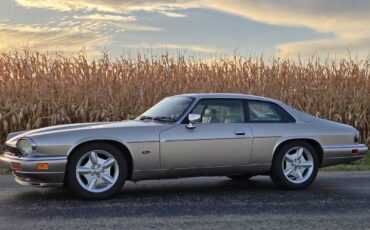 Jaguar-xjs-1994-custom-14