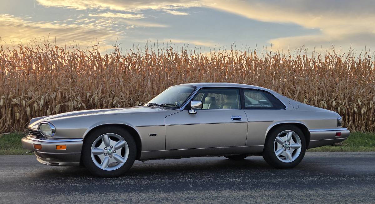 Jaguar-xjs-1994-custom-14