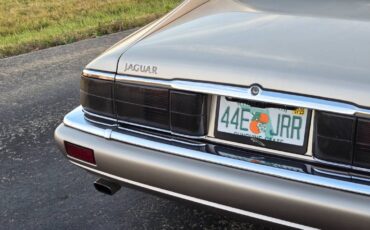 Jaguar-xjs-1994-custom-16