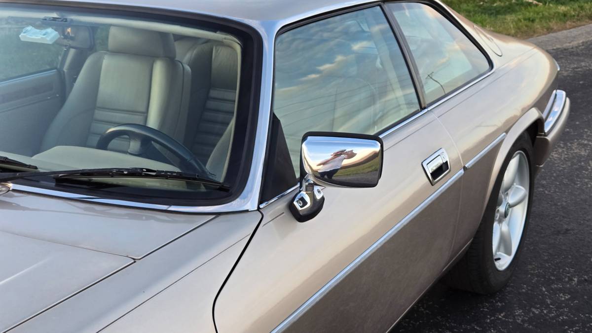 Jaguar-xjs-1994-custom-18