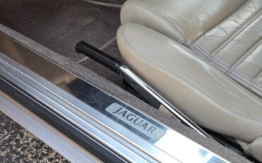 Jaguar-xjs-1994-custom-4