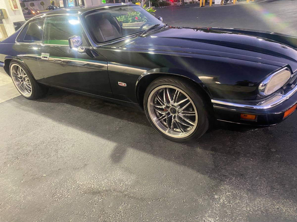 Jaguar-xjs-1995-black-2
