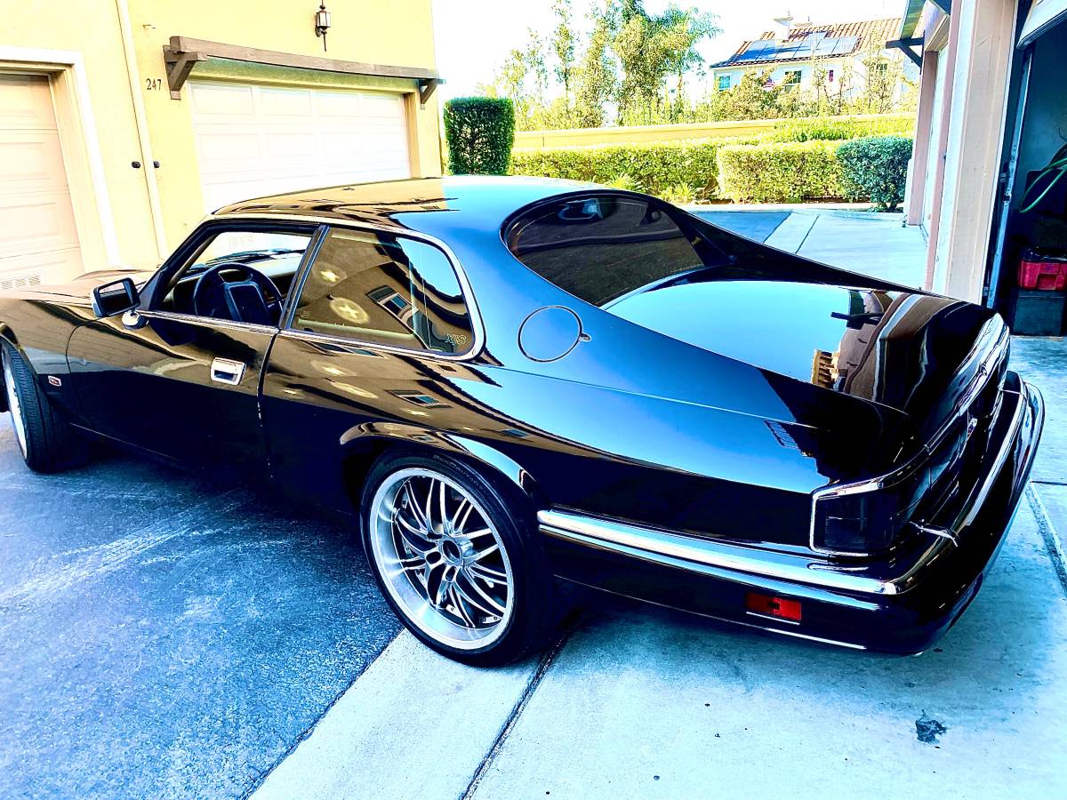 Jaguar-xjs-1995-black-3